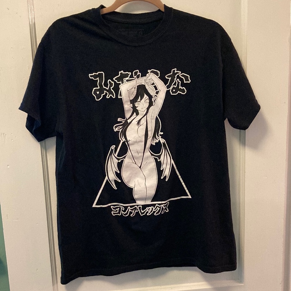SUCCUBAE TEE